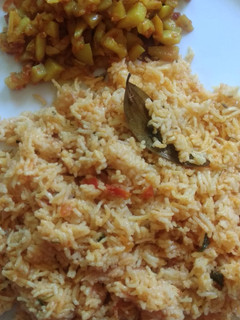 தக்காளி பிரியாணி (thakkali biriyani recipe in tamil) செய்முறை முக்கிய புகைப்படம்