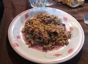 Una foto de Risotto con calamar 🐙😋