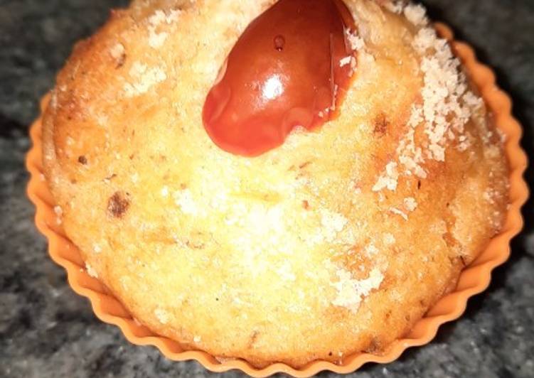 Muffins salados de tomate y queso