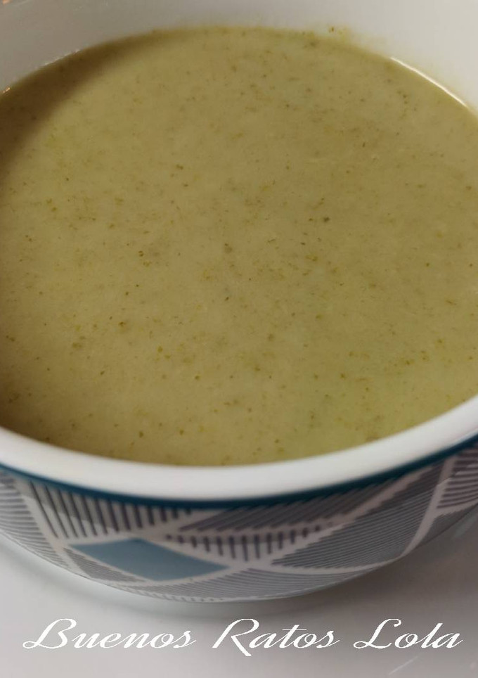 Una foto de Crema ligera de lechuga en Monsieur Cuisine Plus
