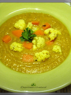 Una foto de Sopa crema de calabaza y coliflor (vegana)