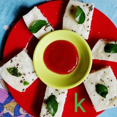 A picture of White rava dhokla.