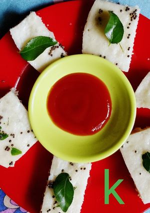 A picture of White rava dhokla.