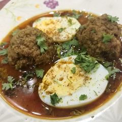Beef kofta gravy A picture of Beef kofta gravy.
