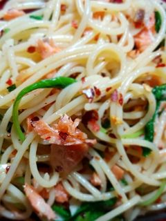 Foto resep Aglio Olio with spinach and salmon