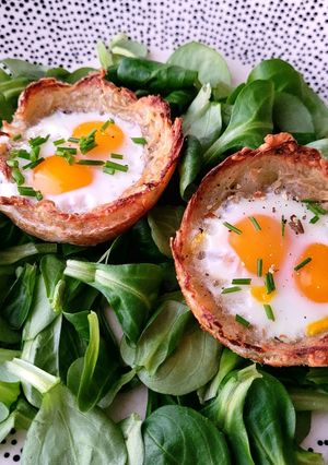 Une photo de ※ Nid de pommes de terre et œufs de caille ※
