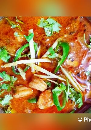 A picture of Prawns masala in karahi style.