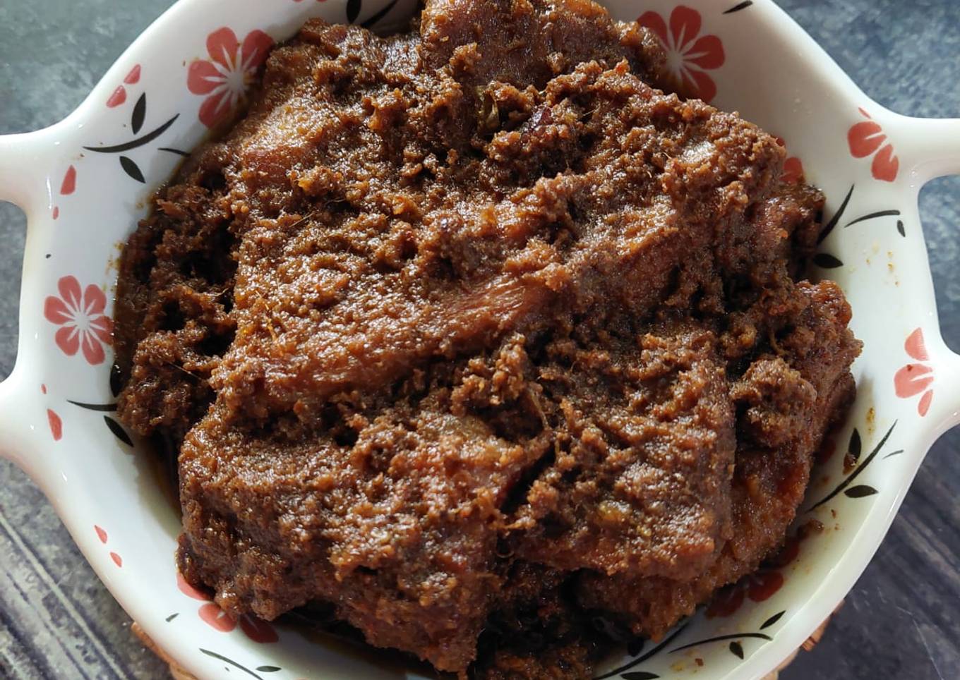 Rendang daging sapi