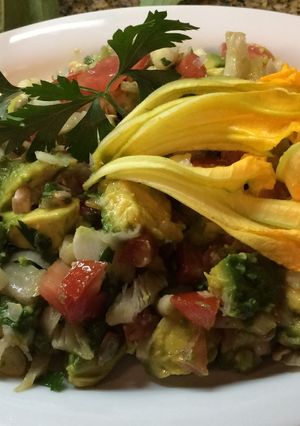 Una foto de Ensalada de la tierra