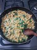 Garbanzo con espinaca al curry