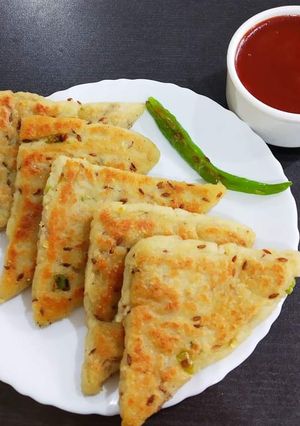 बेसन ब्रेड (besan bread recipe in HIndi) रेसिपी मुख्य फोटो