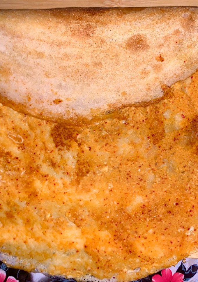ஆந்திரா கார முட்டை தோசை (Andhra kaara muttai dosai recipe in tamil) செய்முறை முக்கிய புகைப்படம்