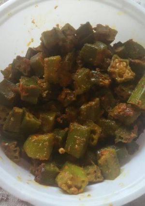 भिंडी (Bhindi recipe in Hindi) रेसिपी मुख्य फोटो