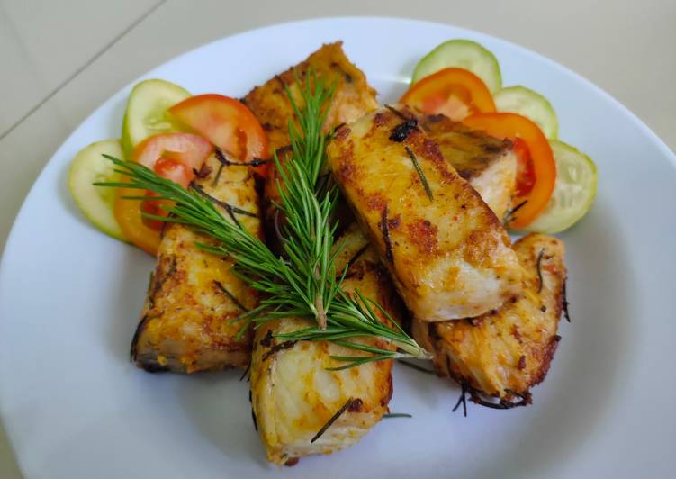 Langkah Mudah untuk Membuat Kakap bakar rosemary simple, Bikin Ngiler