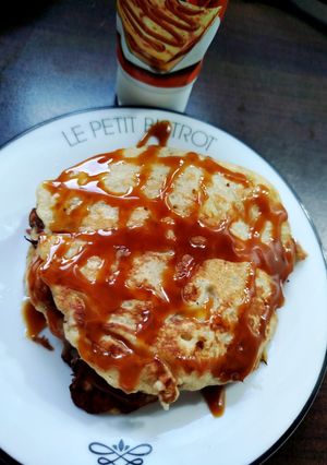 Une photo de Pancakes banane au caramel au beurre salé