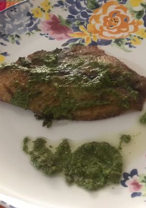Una foto de Filete de pescado al pesto