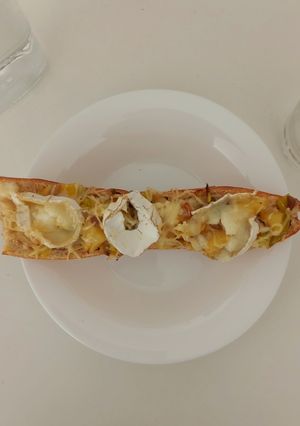 Une photo de Tartine au four gratinée patate poireau