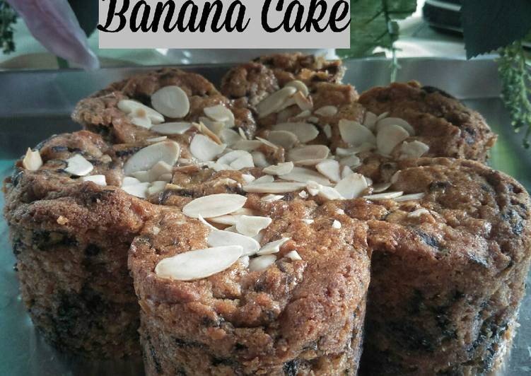 Eggless Banana Cake