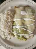 Enchiladas en salsa de chile poblano