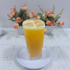 A picture of Orange fresh juice.