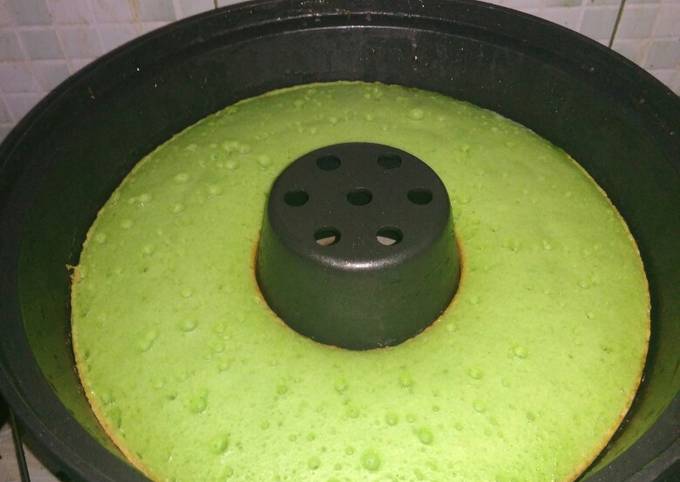 Bolu Pandan Panggang (baking pan)