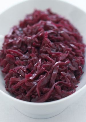 A picture of Quick stir-fried spiced red cabbage with apples.