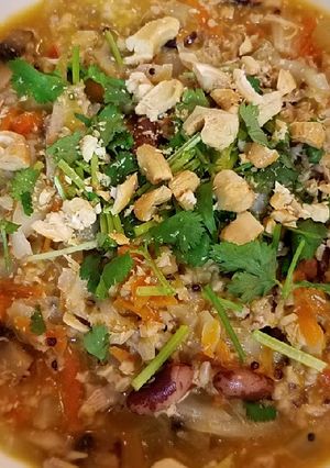 A picture of Savory quinoa steel cut oat porridge *Instant Pot Max*.