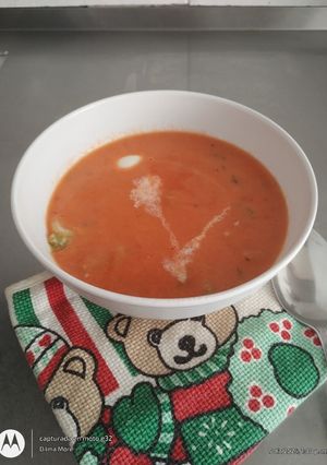 Una foto de Crema de tomates asados🍎🍎🍎