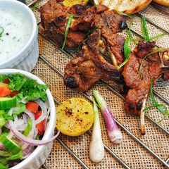 A picture of Grill chops.