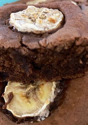 Bögrés banános-csokis süti recept fotója