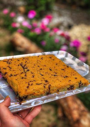 Áfonyás, étcsokis zabpehelylisztes piskóta 🍫😋 recept fotója