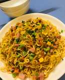 Mì xào thập cẩm