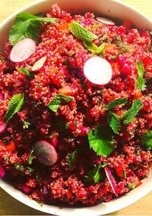 A picture of Beetroot quinoa salad.