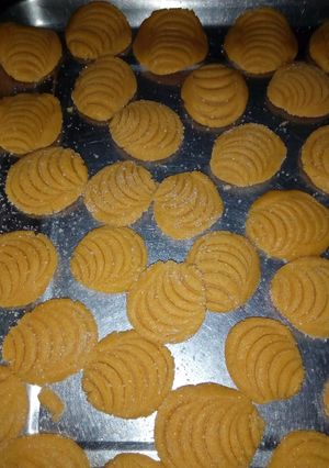 A picture of Custard Cookies.