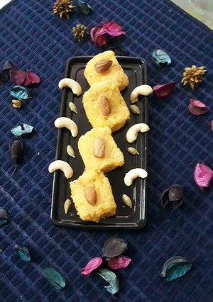 A picture of Mango Coconut Barfi.