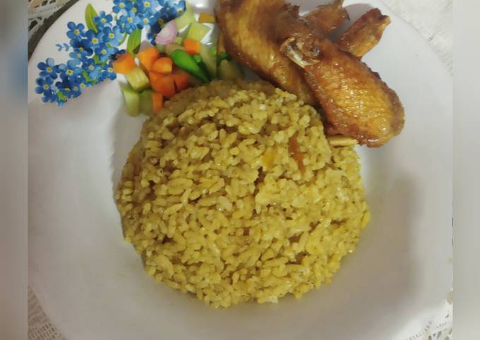 Nasi kebuli ayam (Magicom)