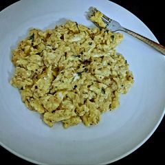 A picture of Butter Garlic Egg.
