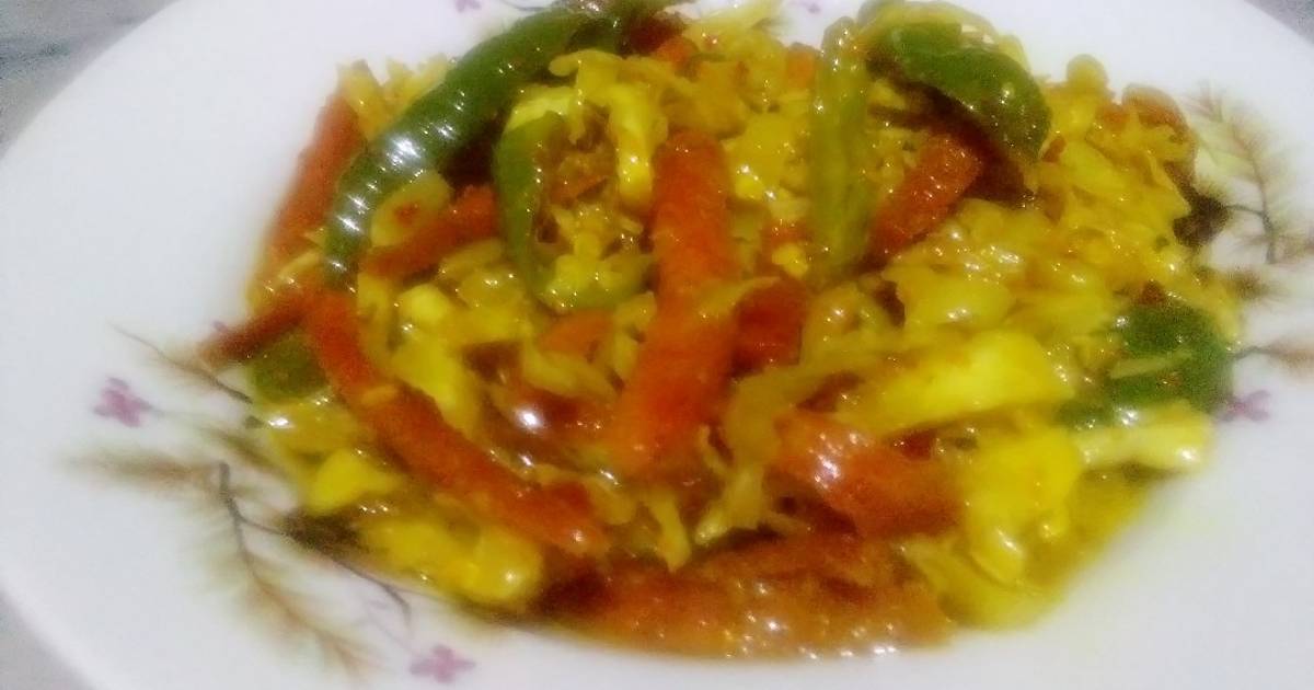 Cabbage carrot green chilli or garlic ka Achar Recipe by Tabassum Javed