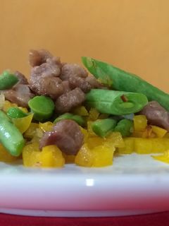 Una foto de Lomo de cerdo en salsa satay