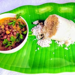 A picture of Kerala Rice Puttu With Kadala Curry.