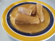 Una foto de salsas para pollo