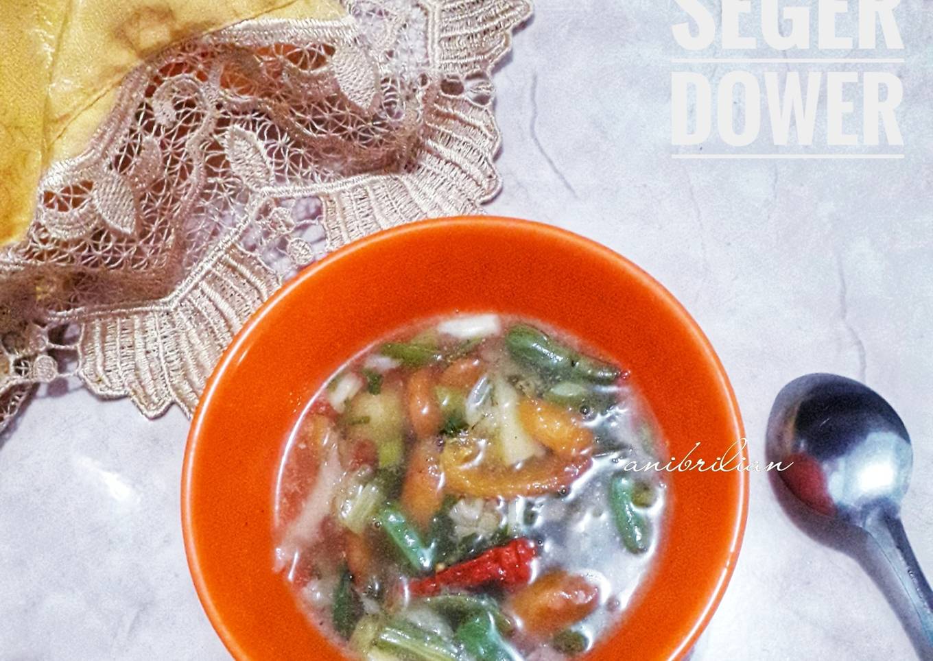 Sup sayuran kerdil segar