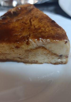 Una foto de Pan de Calatrava con Miel y viruta de Limón
