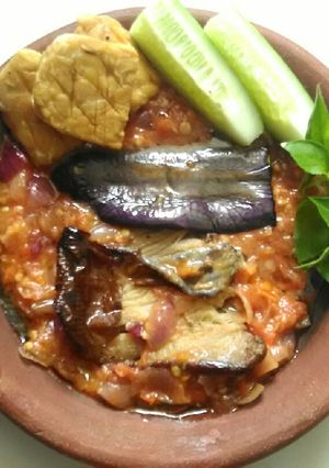 Foto resep 98. SambeL penyetan Iwak Pe #12