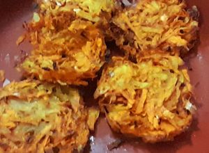 Une photo de Rosti de patate douce et pomme de terre