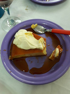 Una foto de Budín de pan casi flan😜