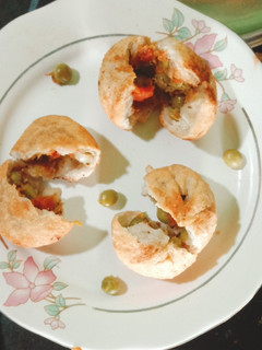 मटर की कचौड़ी (Matar ki kachori recipe in Hindi) रेसिपी मुख्य फोटो