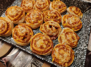 Pizzás csiga 🐌 recept fotója