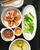 Tôm rim mặn ngọt