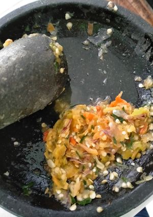 Foto resep Sambel Daun jeruk mentah